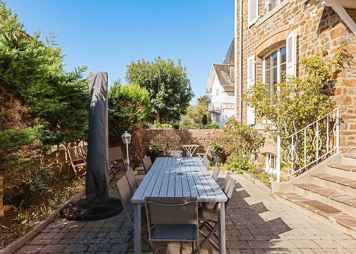 Des Genets * Saint-Pair-sur-Mer